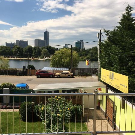 Apartmán Ajo Vienna Lake View - Contactless Check-In Exteriér fotografie