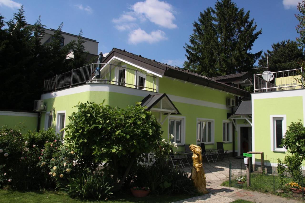 Ajo Vienna Lake View - Contactless Check-In Exteriér fotografie